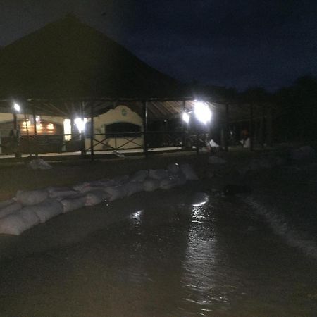 Pic-Nic Beach Corn Island Hotel Luaran gambar